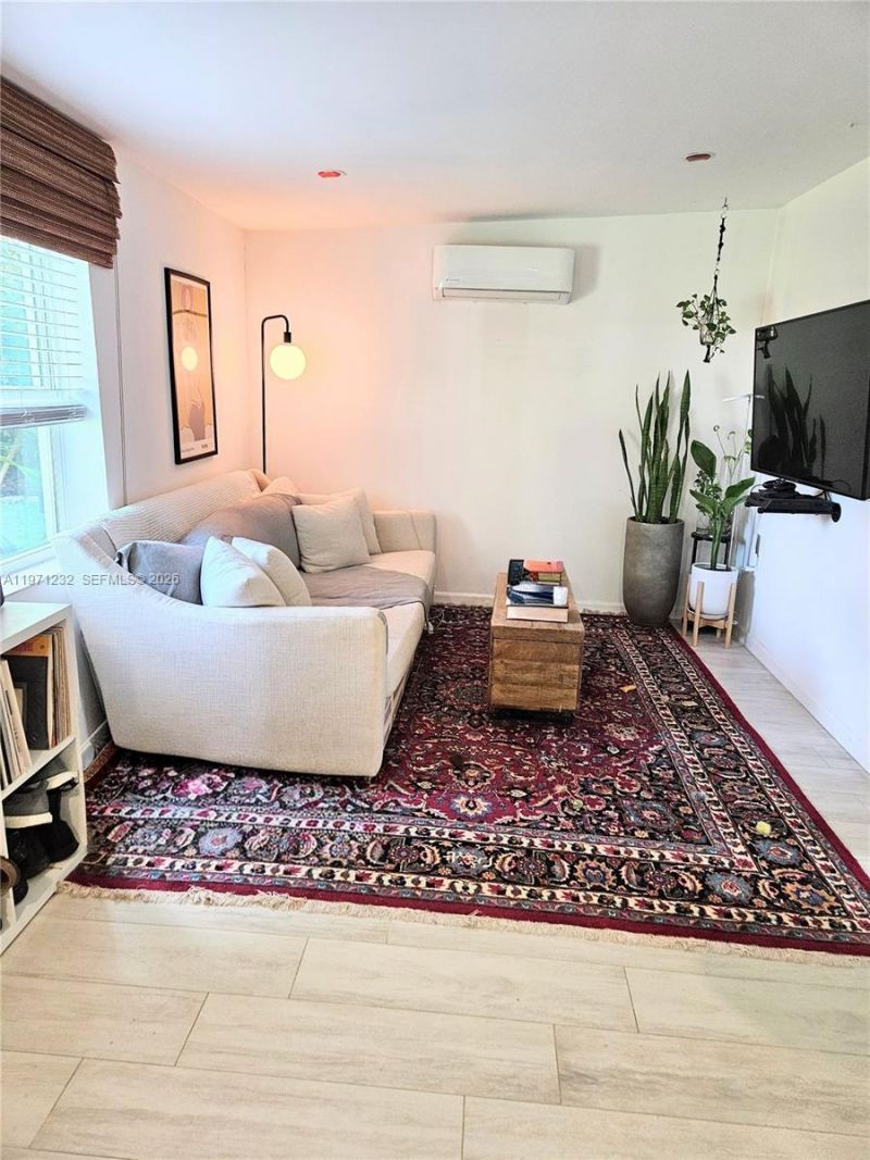 265 NE 116th St, Miami, FL 33161 Photo