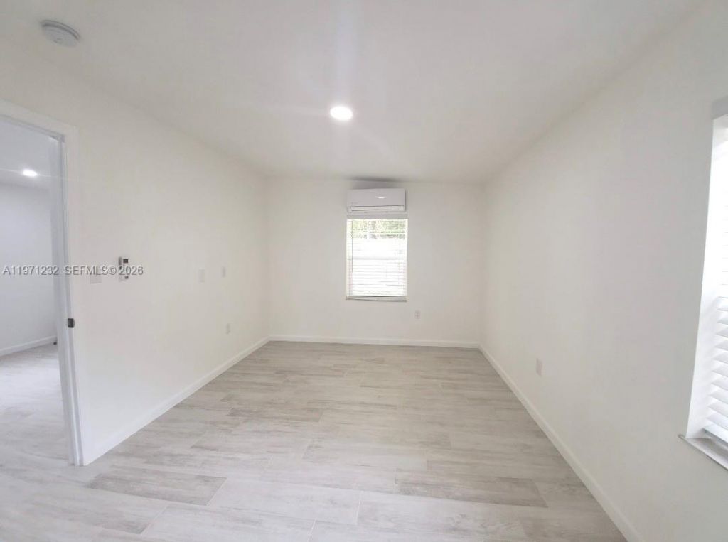 265 NE 116th St, Miami, FL 33161 Photo