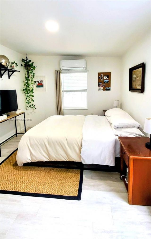 265 NE 116th St, Miami, FL 33161 Photo