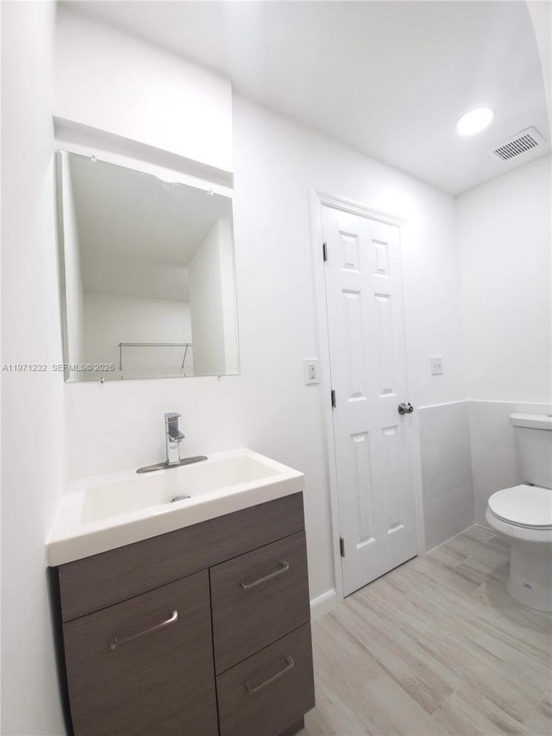 265 NE 116th St, Miami, FL 33161 Photo