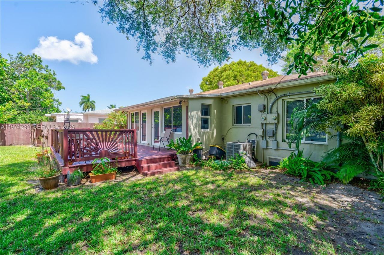 265 NE 116th St, Miami, FL 33161 Photo