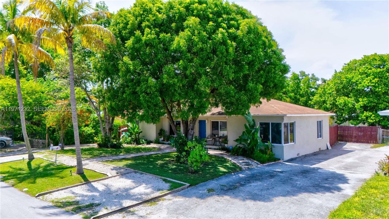 265 NE 116th St, Miami, FL 33161 Photo