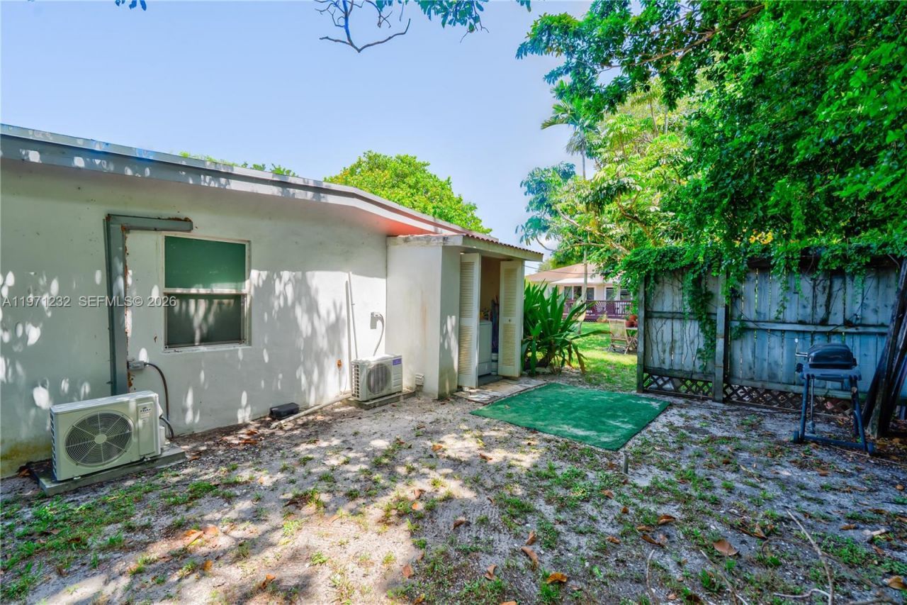 265 NE 116th St, Miami, FL 33161 Photo