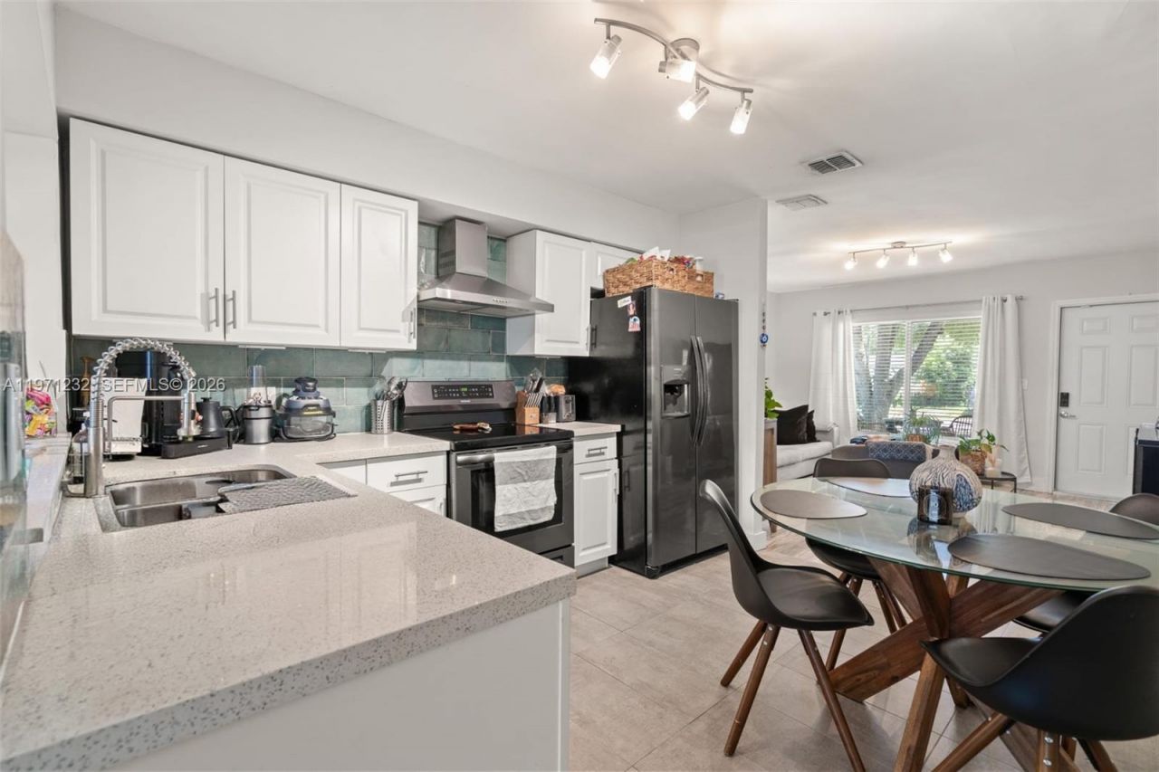 265 NE 116th St, Miami, FL 33161 Photo