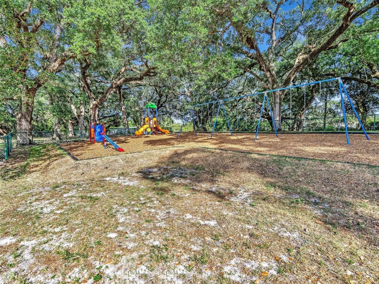 1811 Sabal Palm Dr, Unit 307, Davie, FL 33324 Photo