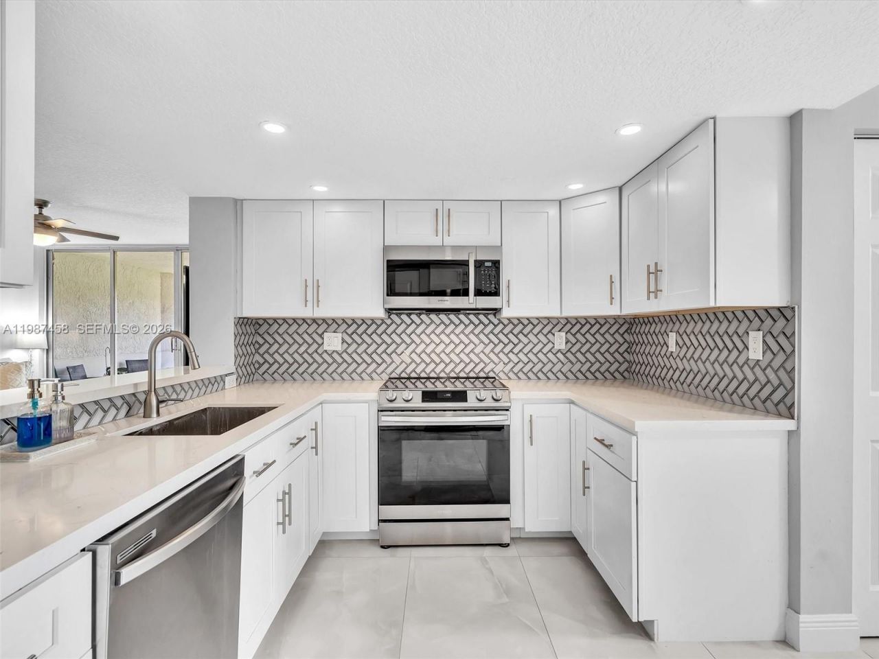 1811 Sabal Palm Dr, Unit 307, Davie, FL 33324 Photo