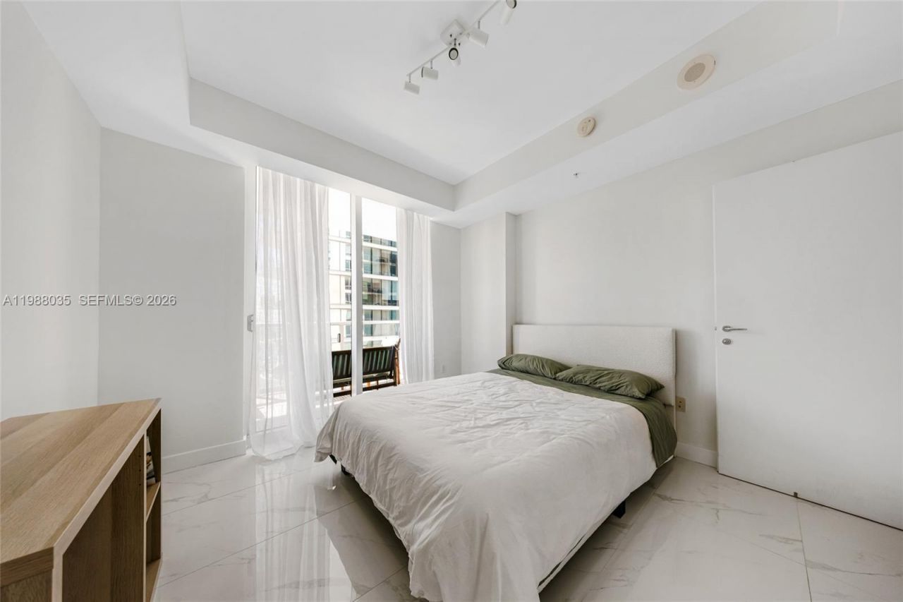 300 S Biscayne Blvd , Unit T-2806, Miami, FL 33131 Photo