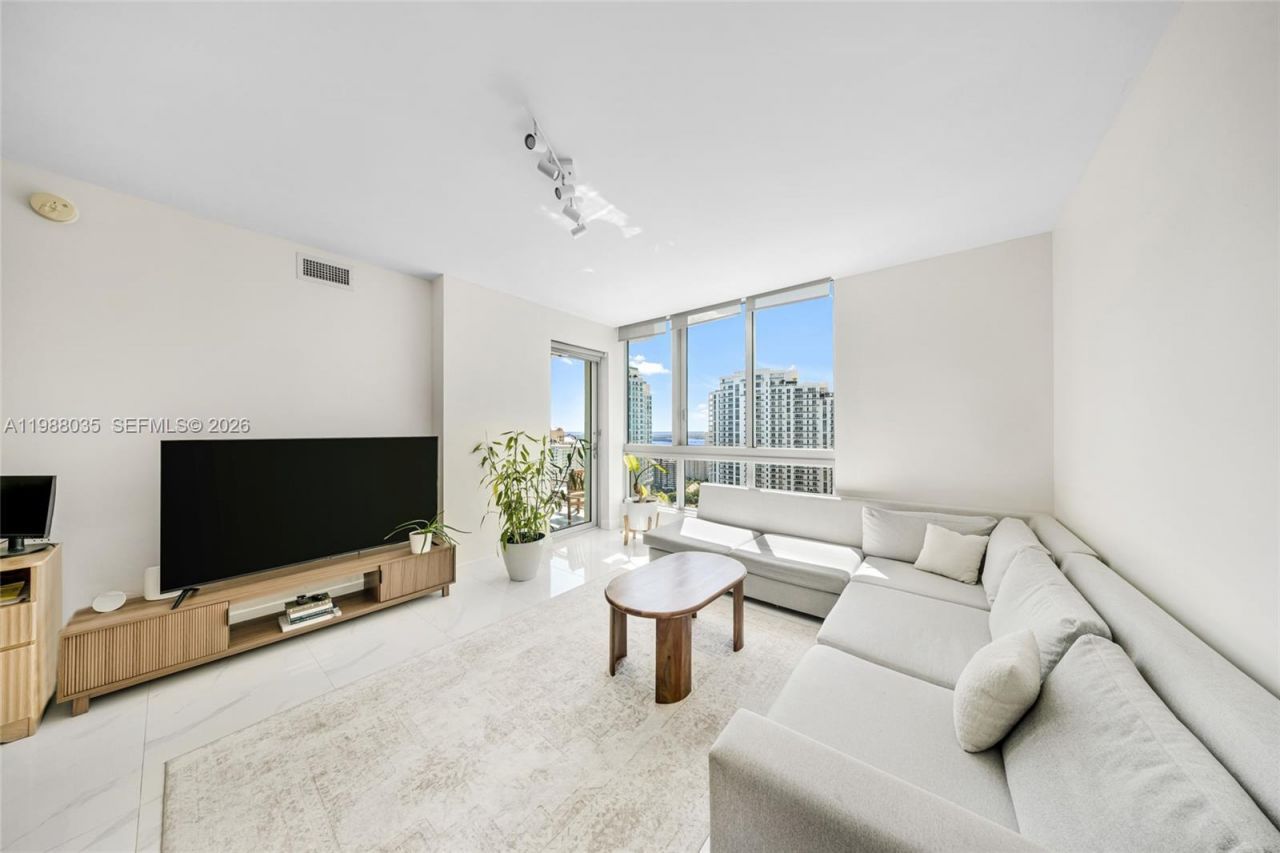 300 S Biscayne Blvd , Unit T-2806, Miami, FL 33131 Photo