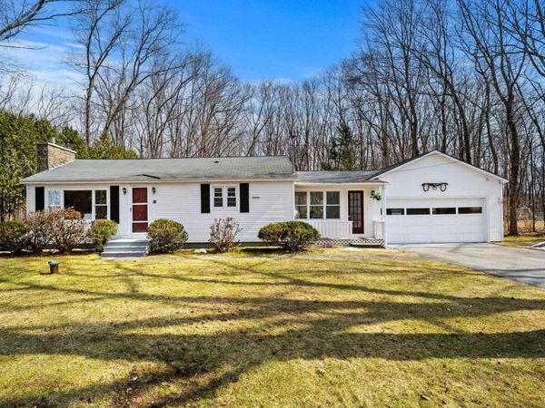 53 Seaverns Bridge Road, Amherst, NH 03031