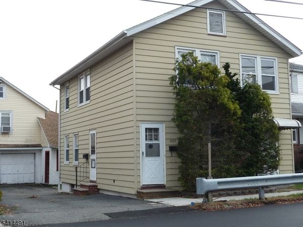 645 Main St, Little Falls, NJ 07424