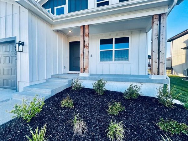 13458 W 179th Terrace, Overland Park, KS 66013