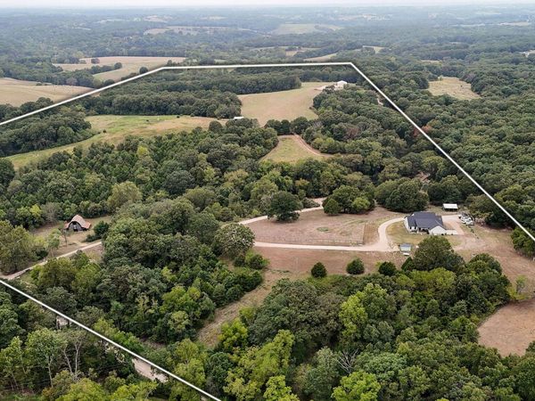 411 Lake Branch Road, Clever, MO 65631