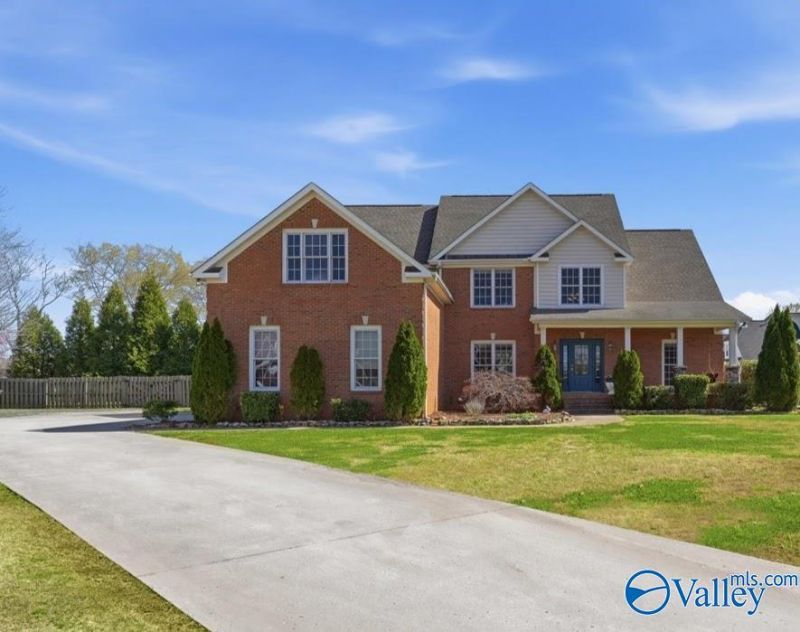 203 Lake Carmel Court, Huntsville, AL 35811 Main Photo