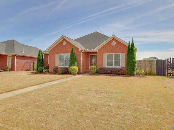 2205 Parkplace Street SE, Decatur, AL 35601