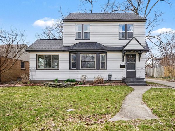 2443 Cherrywood Court SW, Wyoming, MI 49519