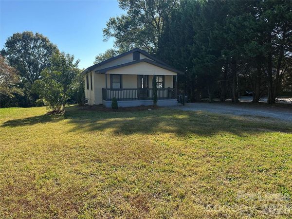111 Hillcrest Drive, Bessemer City, NC 28016