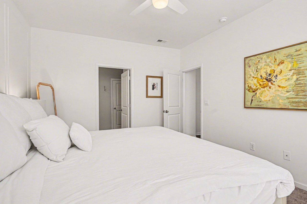 571 Meadowgrass Ct.  Photo 16