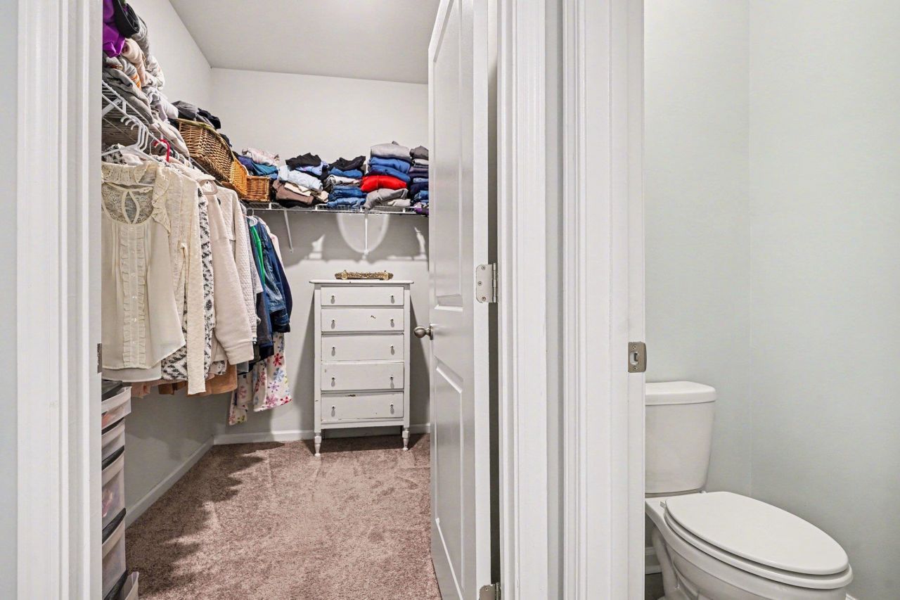 571 Meadowgrass Ct.  Photo 19