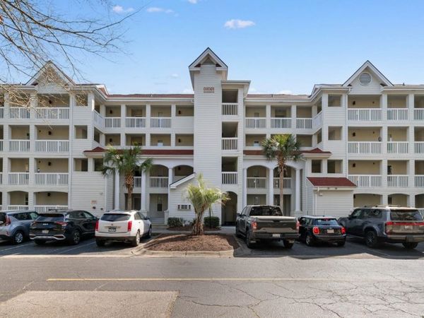 4560 Greenbriar Dr., Unit 302, Little River, SC 29566