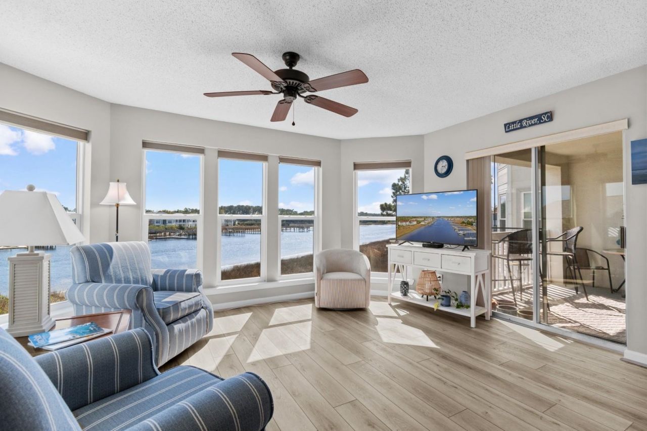 4560 Greenbriar Dr. Photo 10