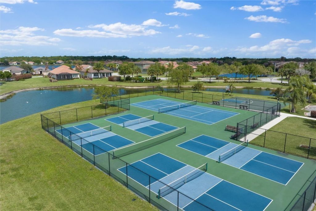 3320 Westford Circle Sw, Vero Beach, FL 32968 Photo