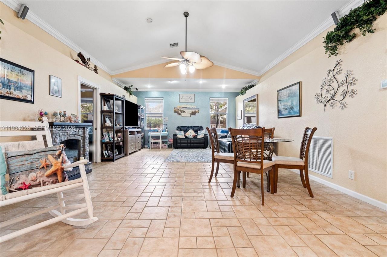 5026 Coconut Blvd, Palm Beach, FL 33411 Photo