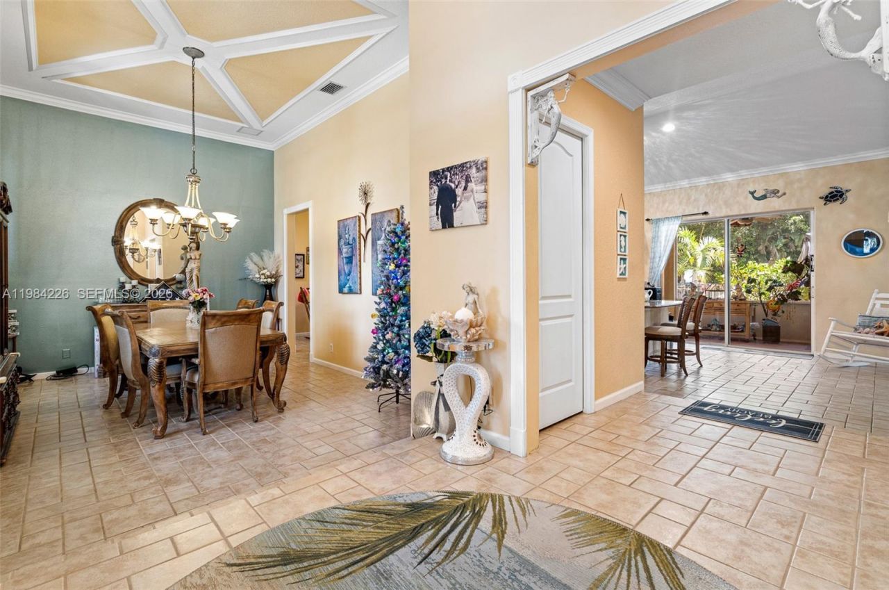 5026 Coconut Blvd, Palm Beach, FL 33411 Photo