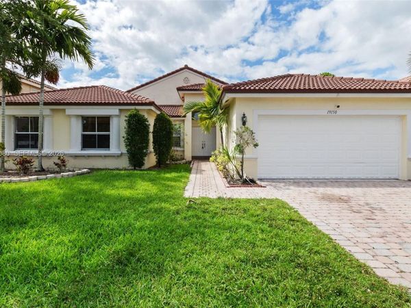 19150 SW 16th St, Pembroke Pines, FL 33029