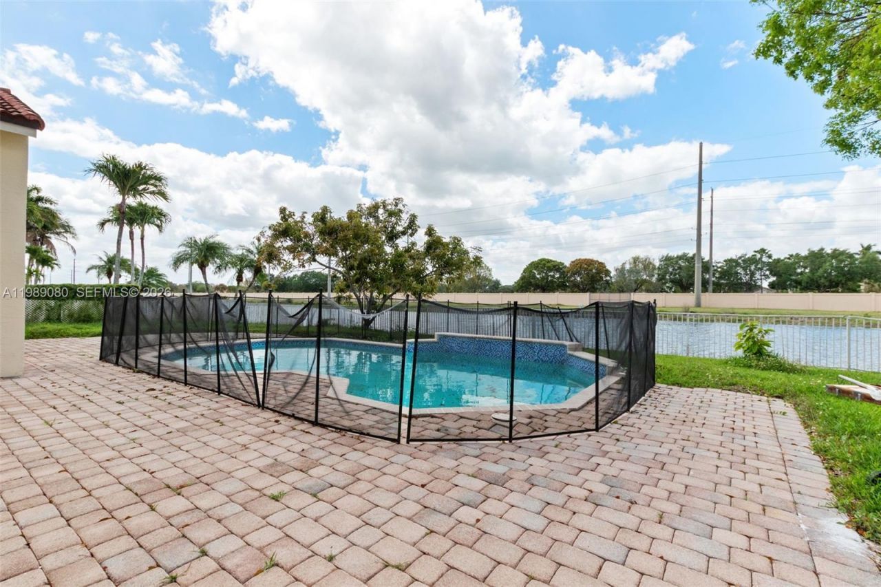 19150 SW 16th St, Pembroke Pines, FL 33029 Photo