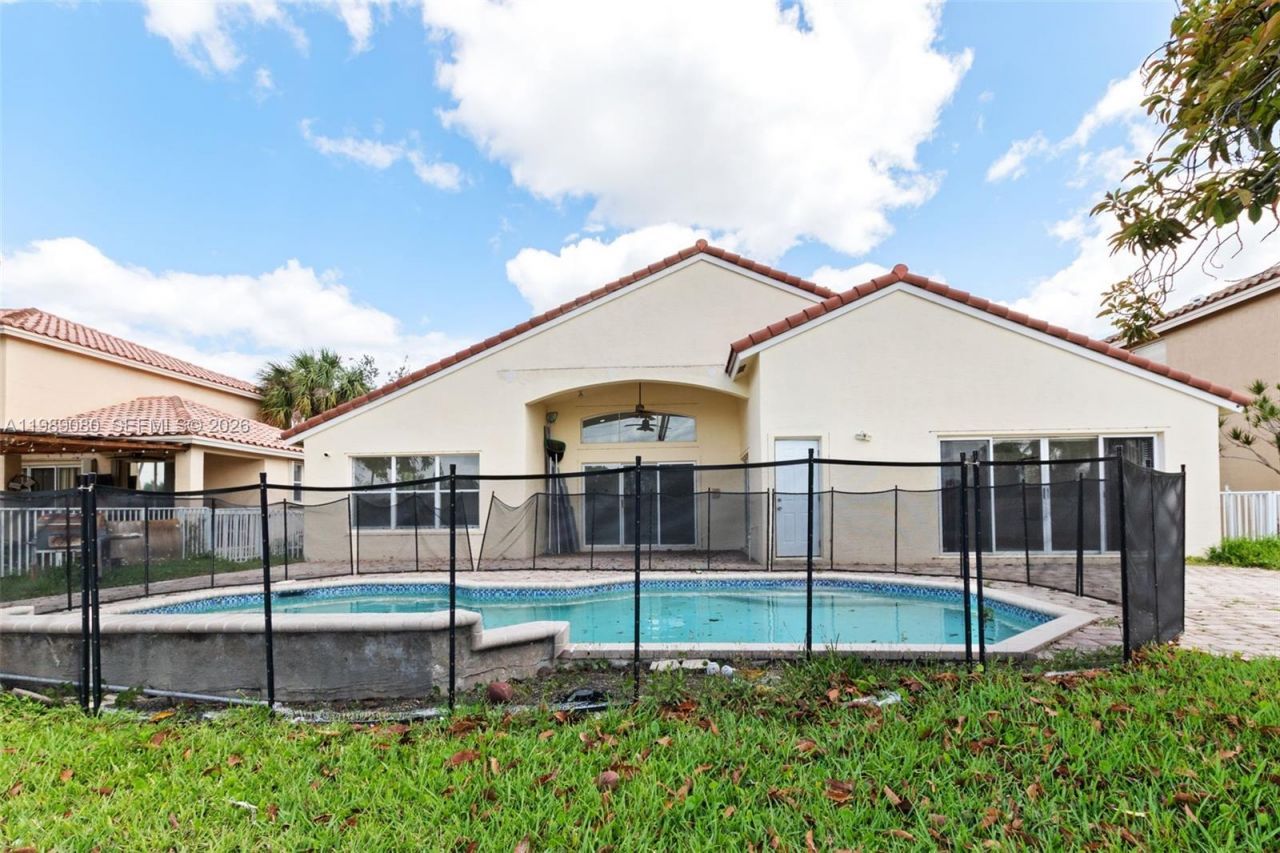 19150 SW 16th St, Pembroke Pines, FL 33029 Photo