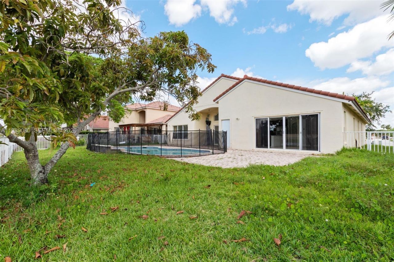 19150 SW 16th St, Pembroke Pines, FL 33029 Photo