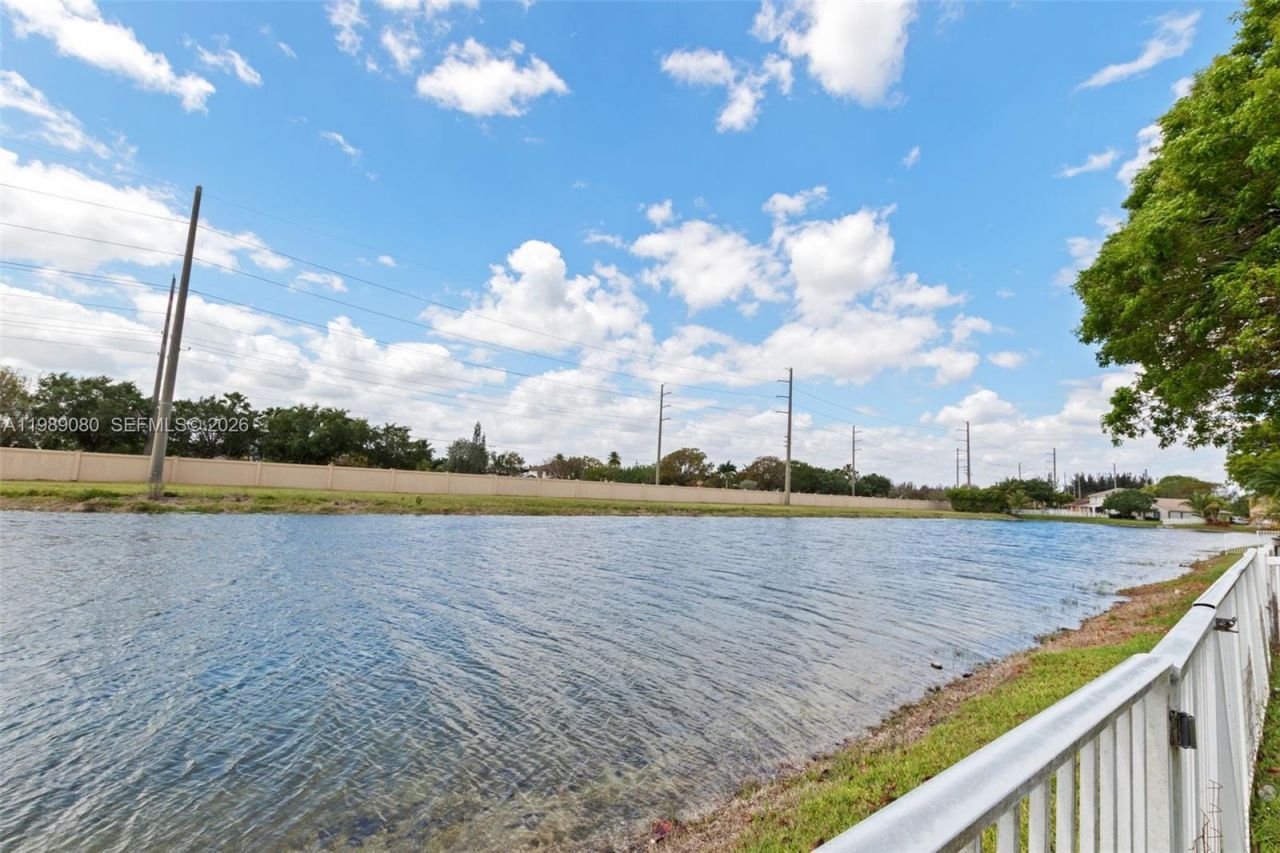 19150 SW 16th St, Pembroke Pines, FL 33029 Photo