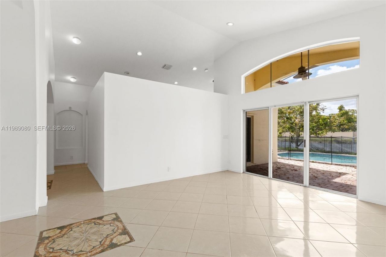 19150 SW 16th St, Pembroke Pines, FL 33029 Photo