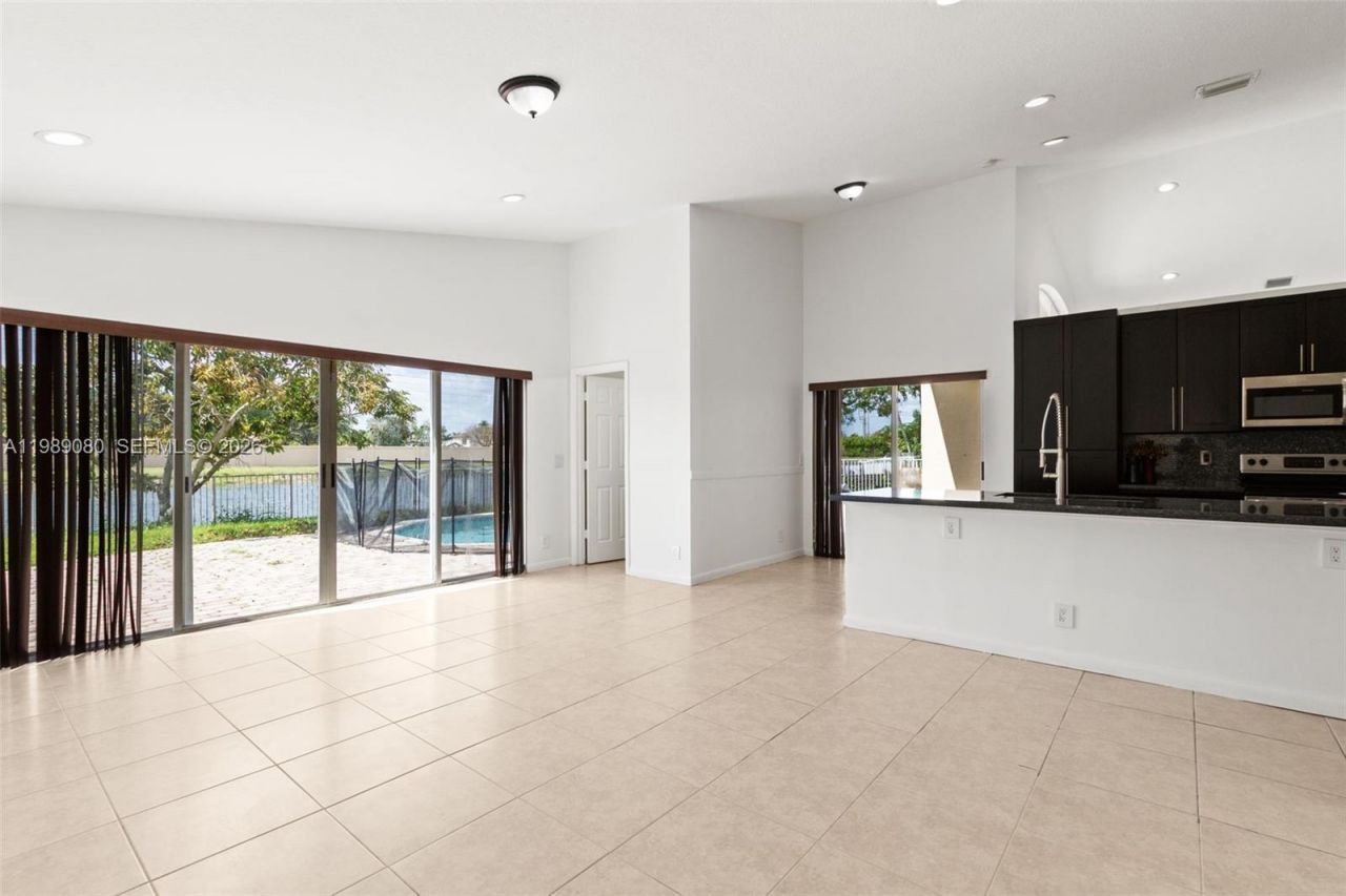 19150 SW 16th St, Pembroke Pines, FL 33029 Photo