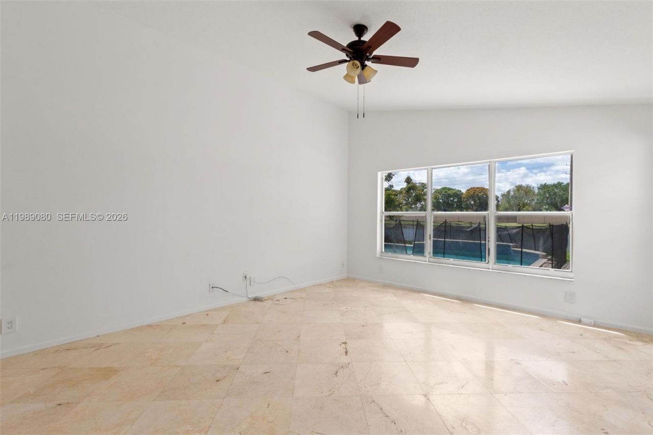19150 SW 16th St, Pembroke Pines, FL 33029 Photo