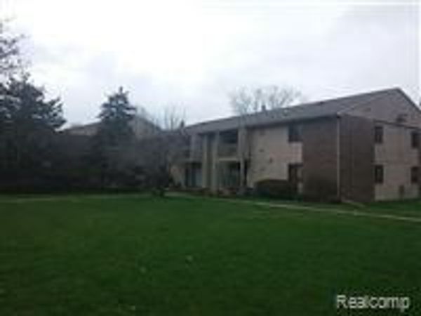 5400 Maple Ridge, Meridian Twp, MI 48840