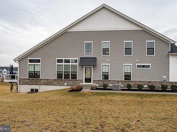 34 TAMARACK CIRCLE, EAGLEVILLE, PA 19403