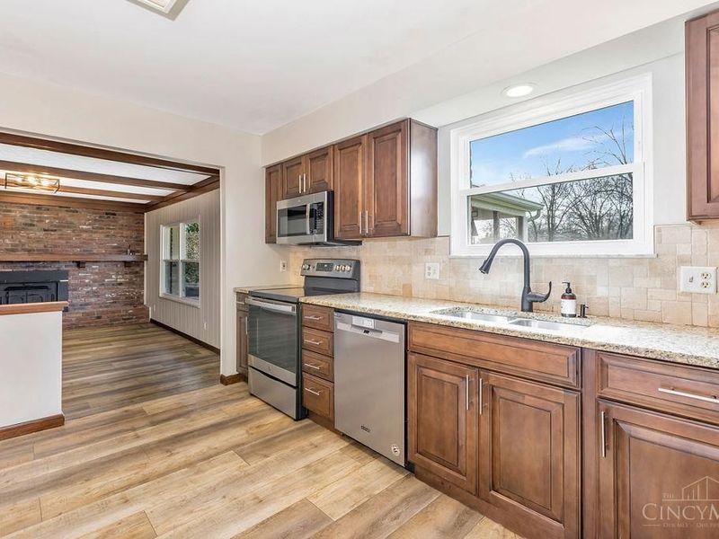 9301 Sunderland Way, West Chester, OH 45069 Photo 14