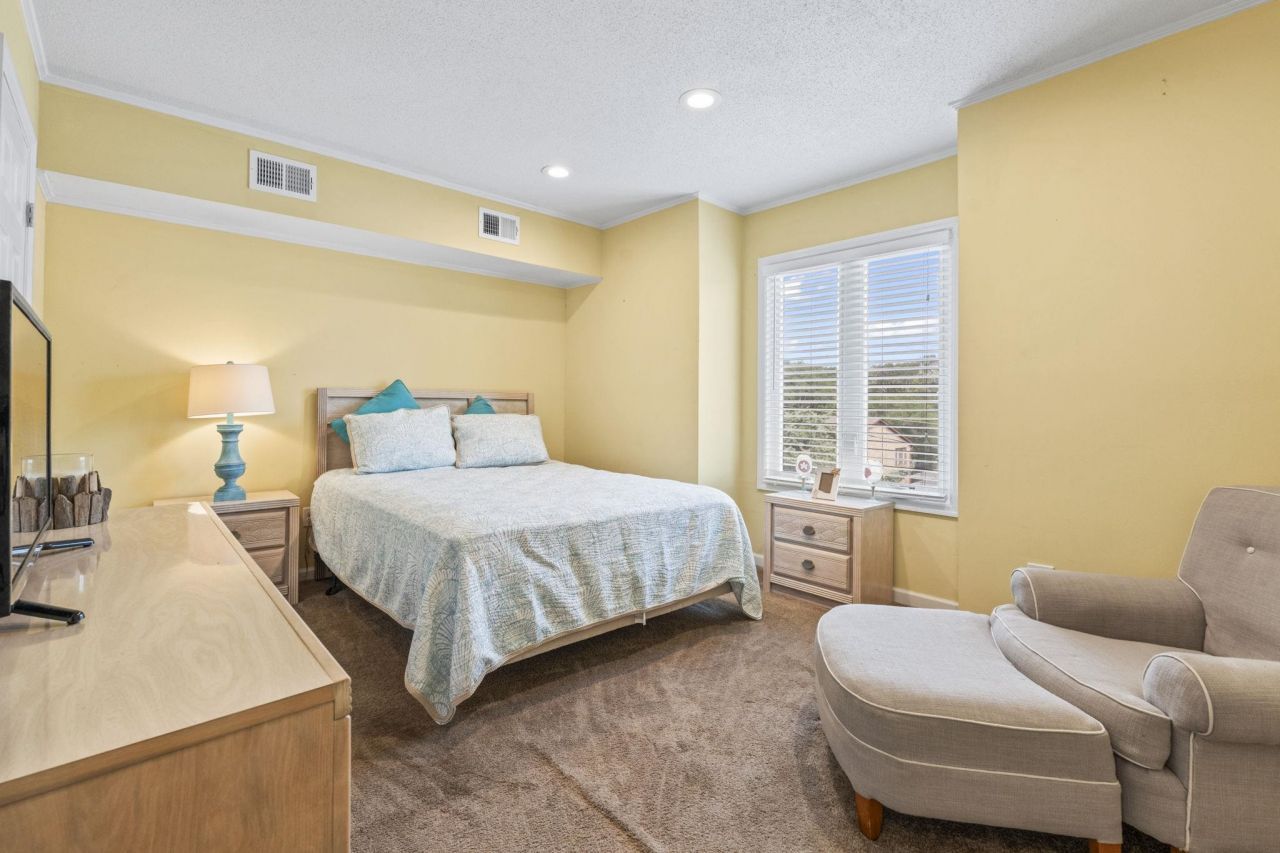 1208 S Ocean Blvd. Photo 10