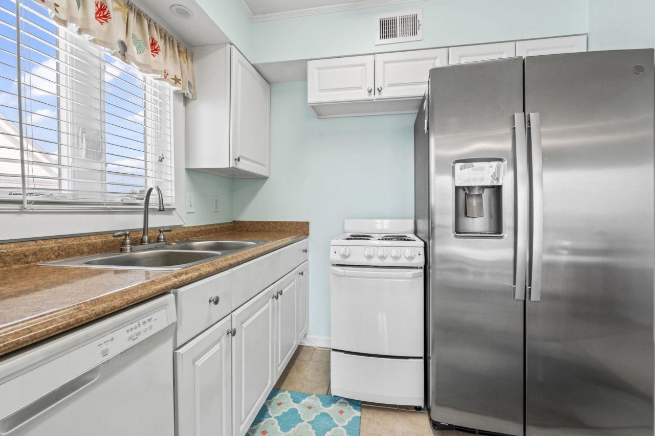 1208 S Ocean Blvd. Photo 18