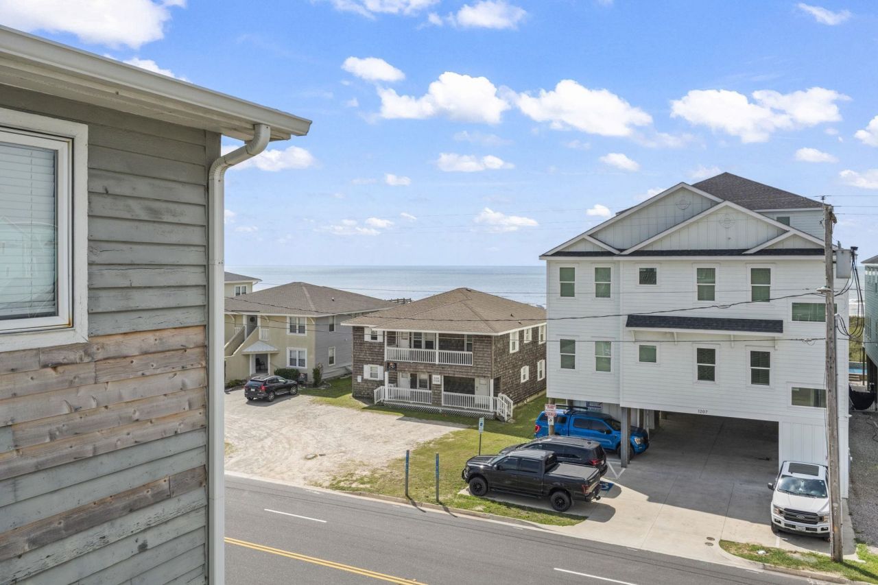 1208 S Ocean Blvd. Photo 5