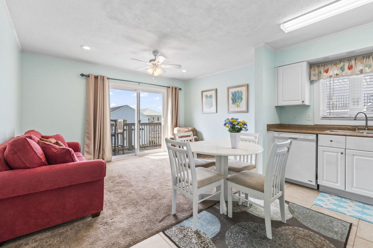 1208 S Ocean Blvd. Photo 7