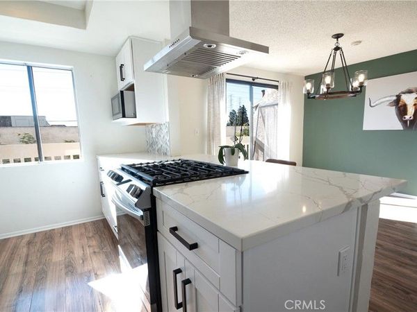 511 Meyer Lane, Unit 8, Redondo Beach, CA 90278