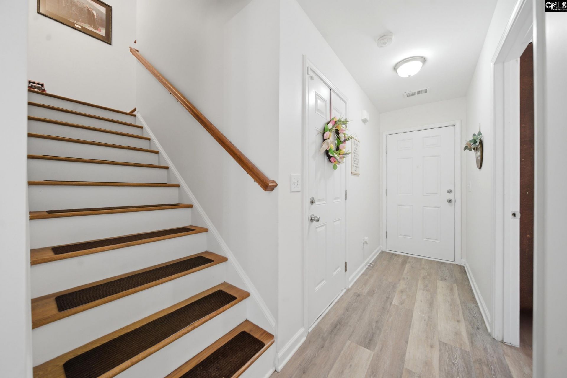 133 Graceland Court Photo 15