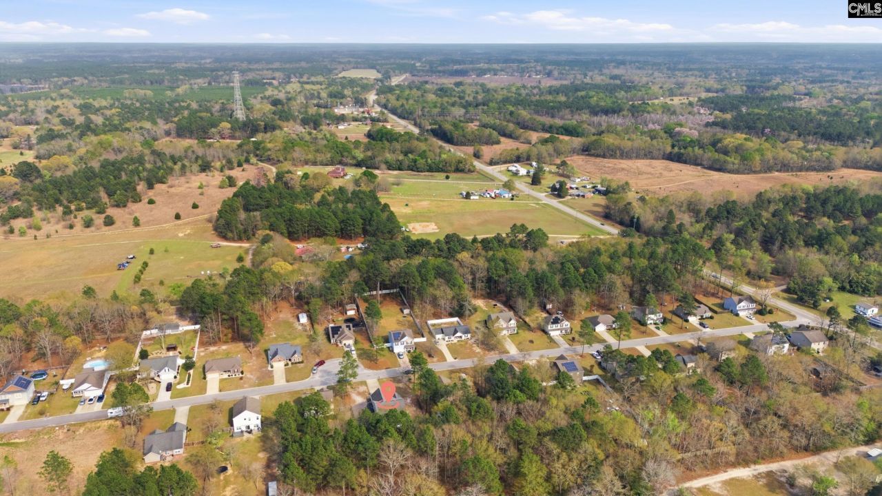 133 Graceland Court  Photo 30