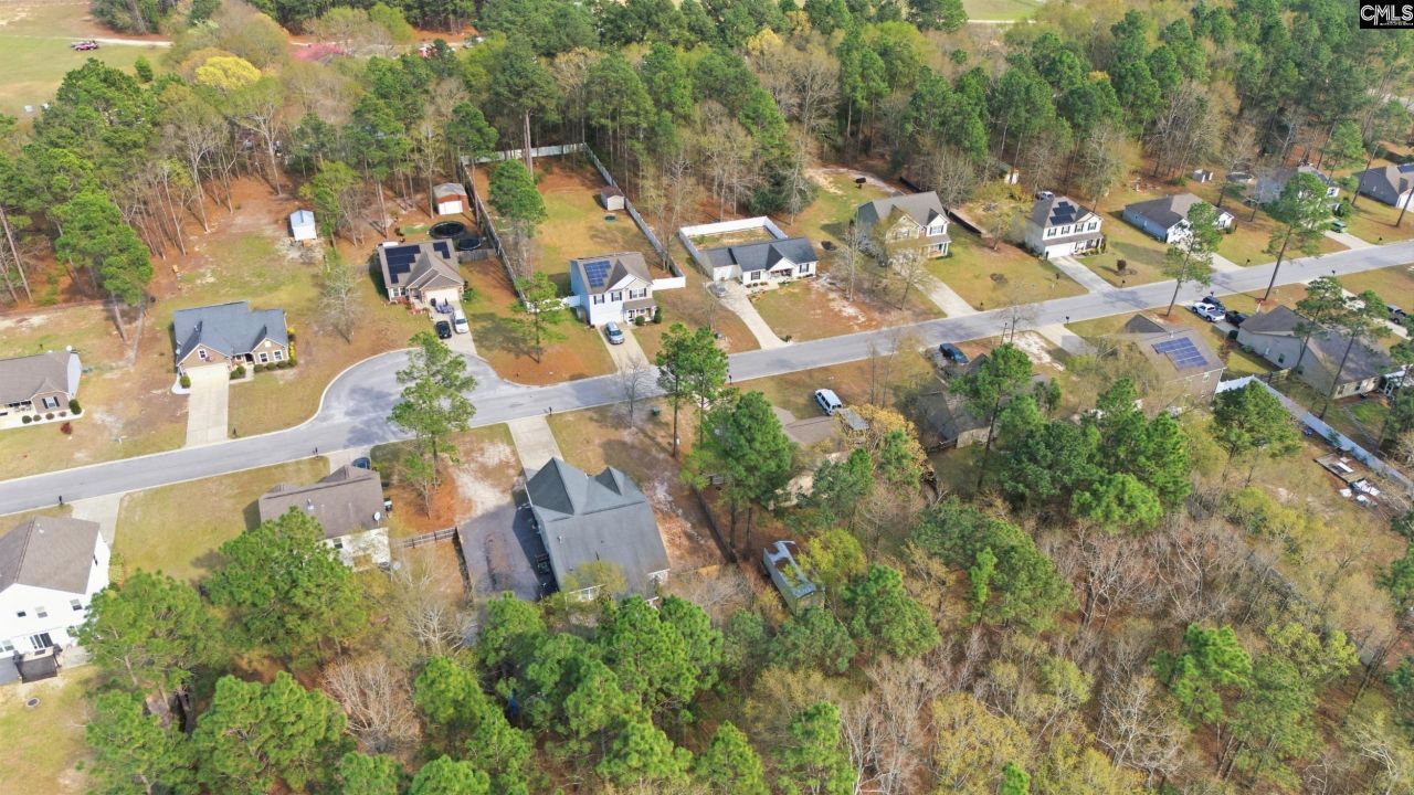 133 Graceland Court  Photo 33