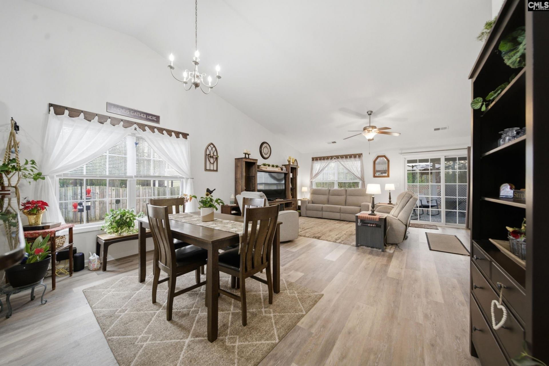 133 Graceland Court Photo 5