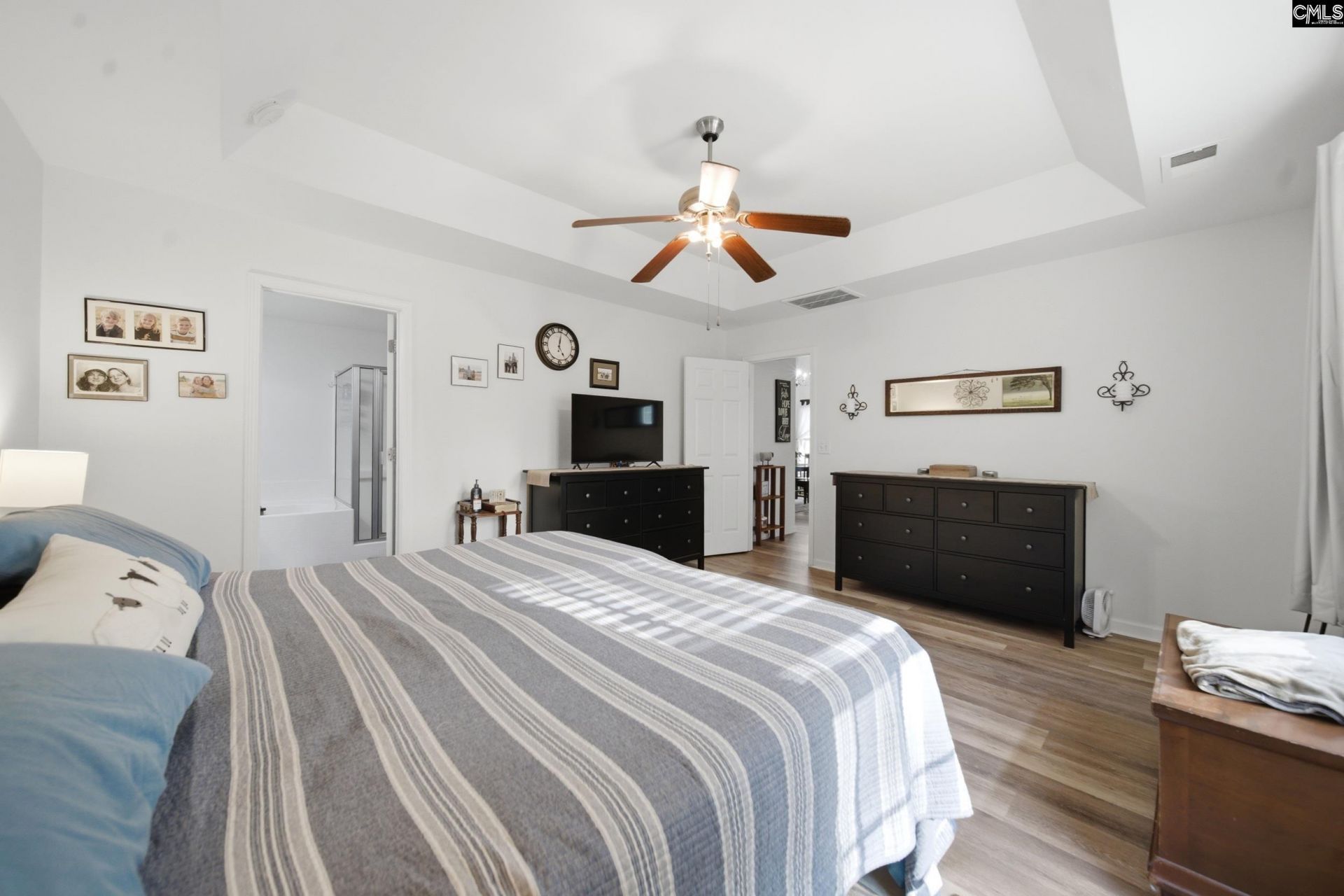 133 Graceland Court Photo 8