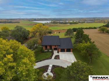 4701 W Deercrest Drive, Denton, NE 68339