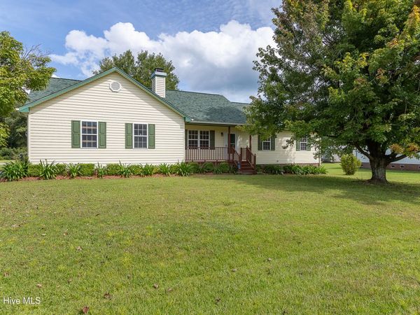 400 Kant Place , Jacksonville, NC 28540